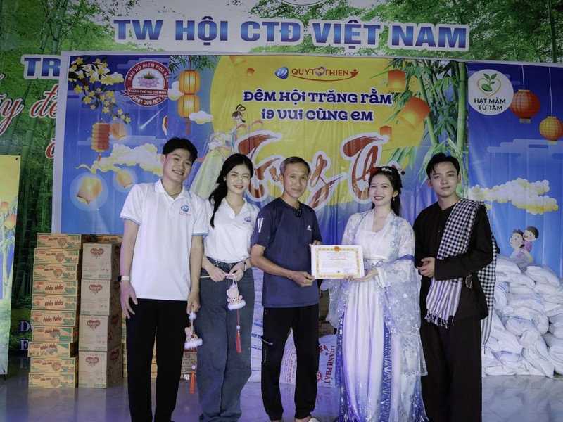 Lễ hội âm nhạc sôi động với ánh đèn sân khấu và khán giả đang reo hò, tượng trưng cho bản tổng kết sự kiện âm nhạc trên i9bet141